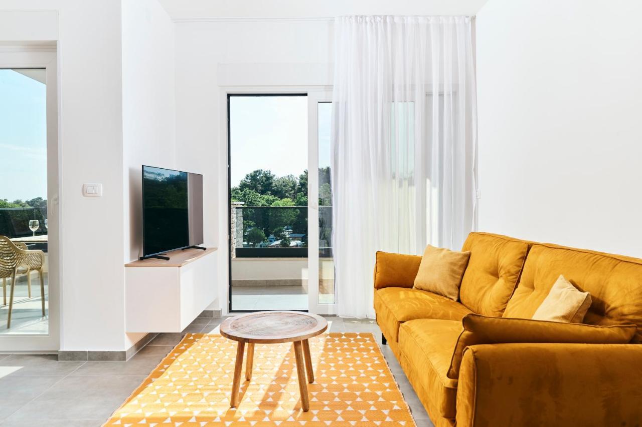 Apartments San Maris 2 Umag Exterior photo
